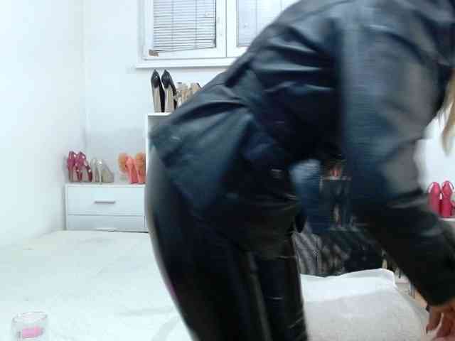 MisstressSabi webcam