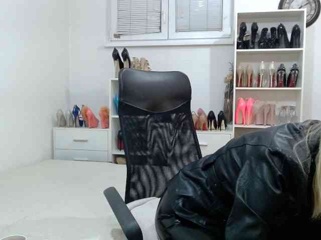 MisstressSabi webcam