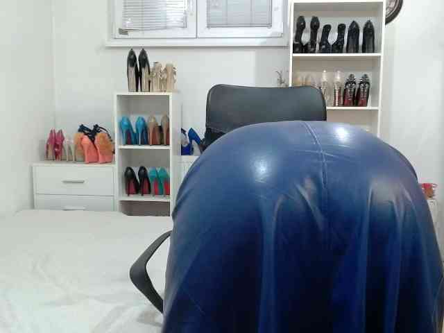 MisstressSabi webcam