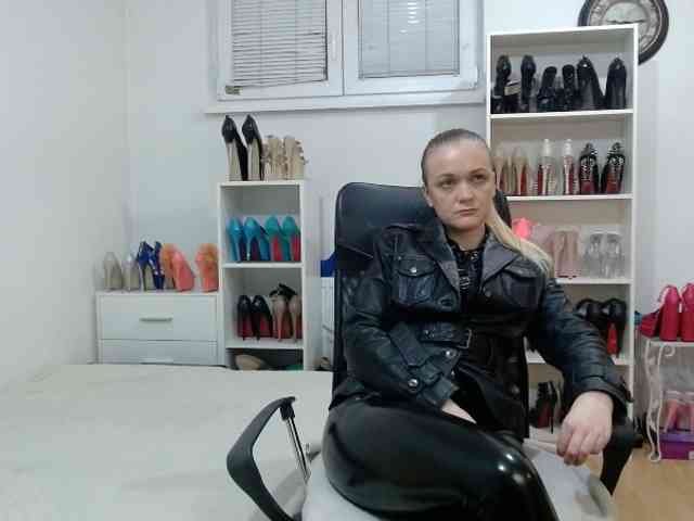 MisstressSabi webcam