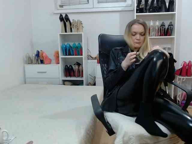 MisstressSabi Live Webcam on BongaCams