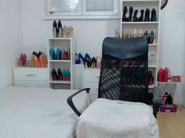 MisstressSabi webcam
