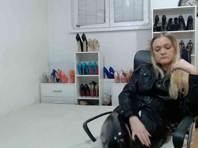 MisstressSabi webcam