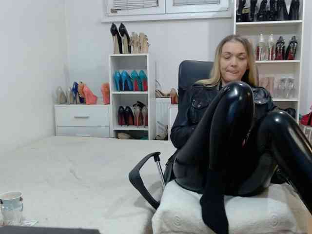 MisstressSabi webcam