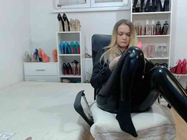 MisstressSabi webcam