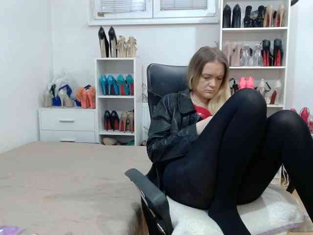 MisstressSabi webcam