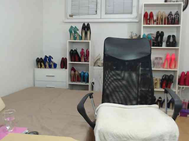 MisstressSabi webcam