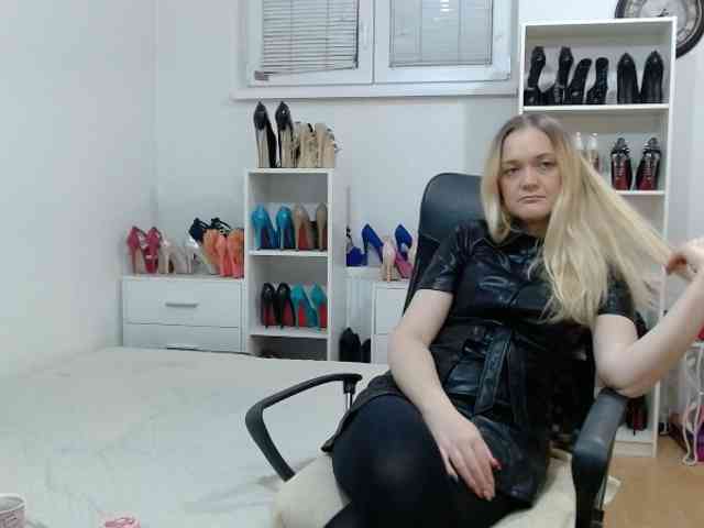 MisstressSabi webcam