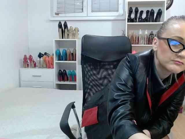 MisstressSabi webcam