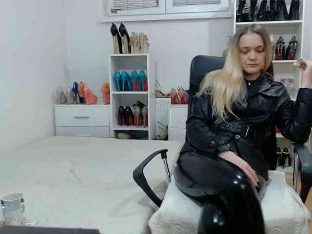 MisstressSabi MisstressSabi