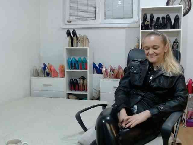 MisstressSabi webcam