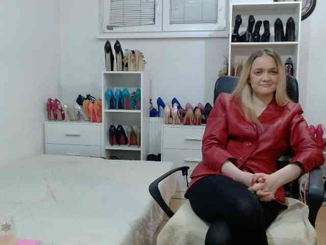 MisstressSabi webcam