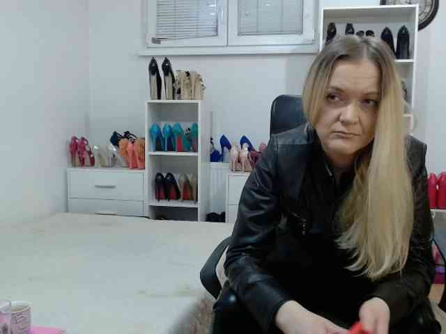 MisstressSabi webcam