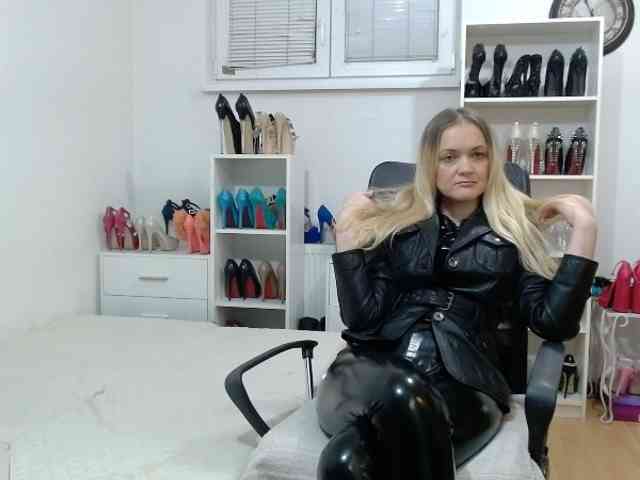 MisstressSabi webcam