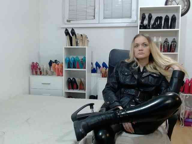 MisstressSabi webcam