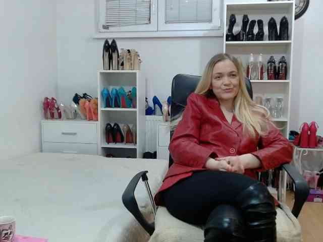 MisstressSabi webcam