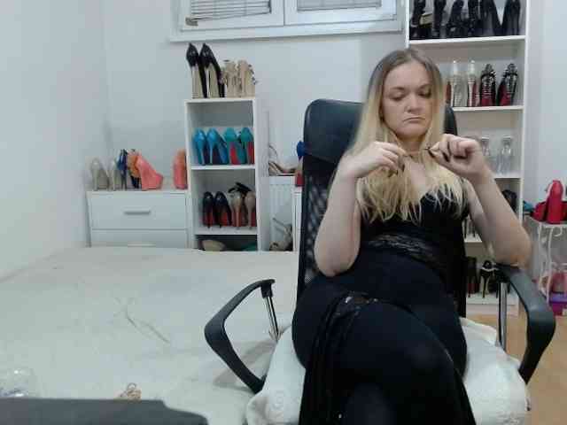 MisstressSabi webcam