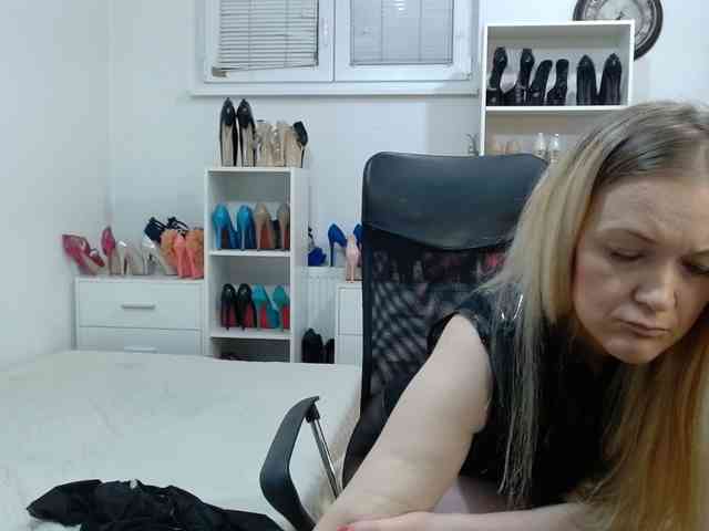 MisstressSabi webcam