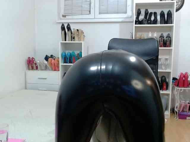 MisstressSabi webcam