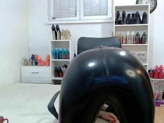 MisstressSabi webcam