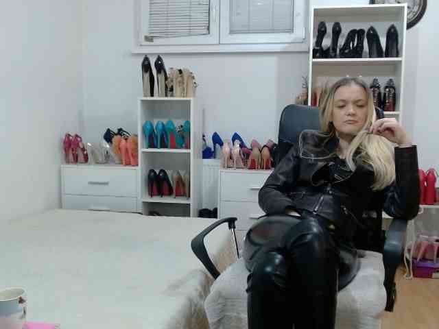 MisstressSabi webcam