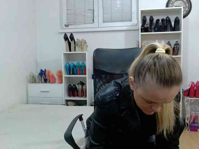 MisstressSabi webcam