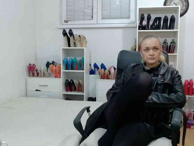 MisstressSabi webcam