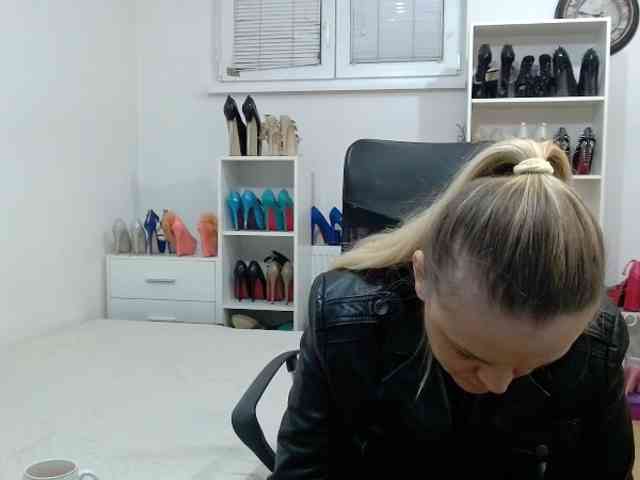 MisstressSabi webcam