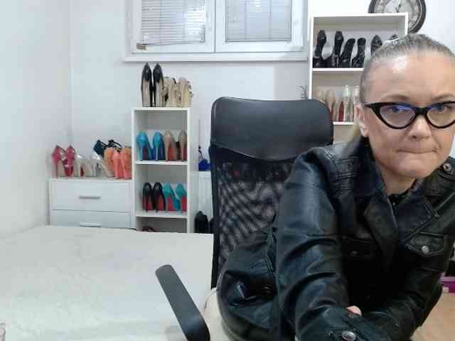 MisstressSabi webcam