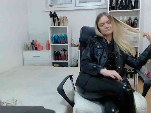 MisstressSabi webcam