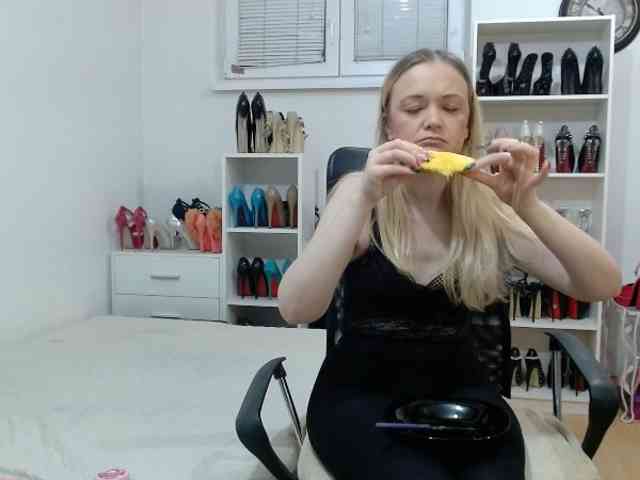 MisstressSabi webcam