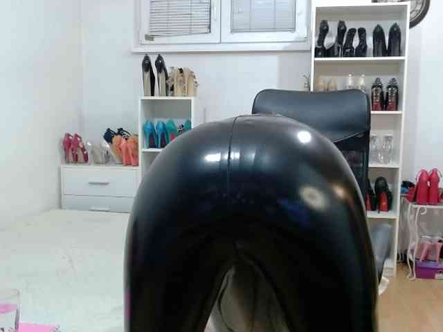 MisstressSabi webcam