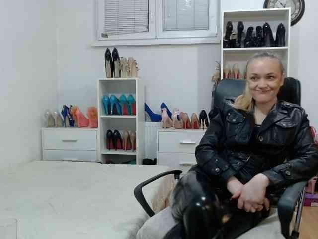 MisstressSabi webcam