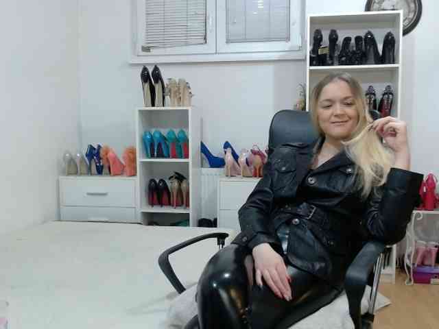 MisstressSabi webcam