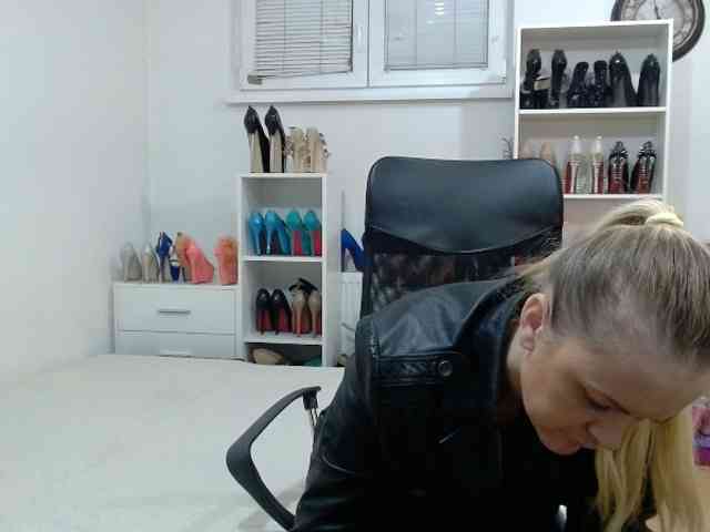 MisstressSabi webcam