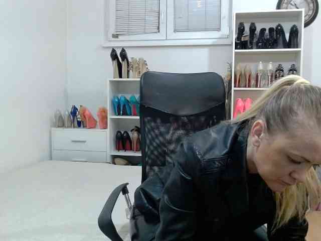 MisstressSabi webcam