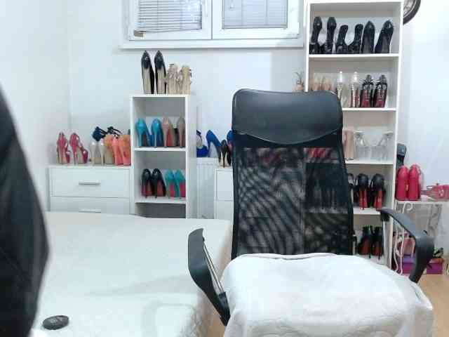 MisstressSabi webcam