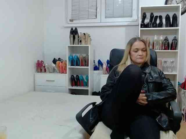 MisstressSabi MisstressSabi