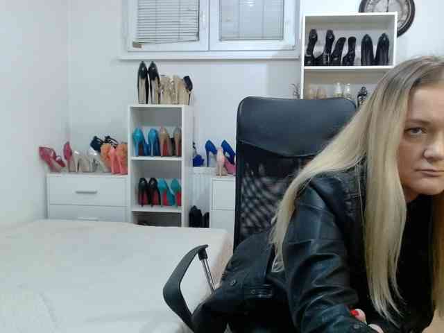 MisstressSabi webcam