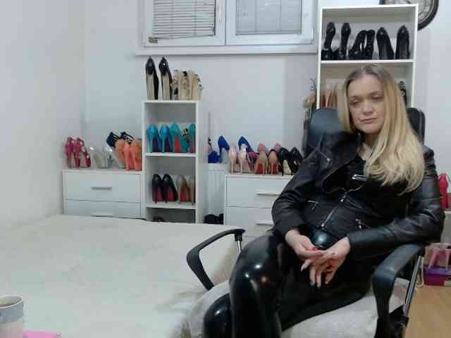 MisstressSabi webcam