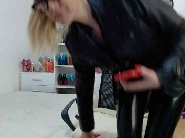 MisstressSabi webcam