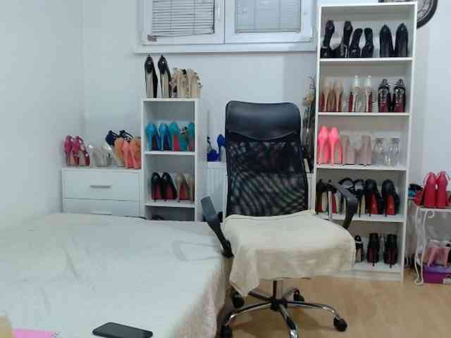 MisstressSabi webcam