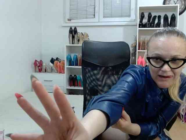 MisstressSabi webcam