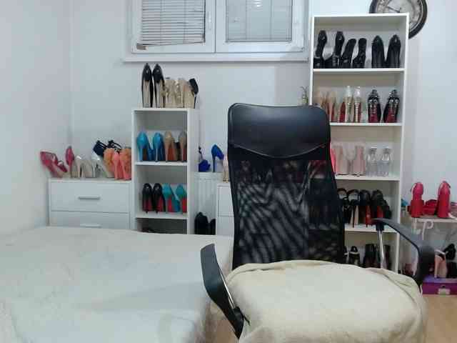 MisstressSabi webcam