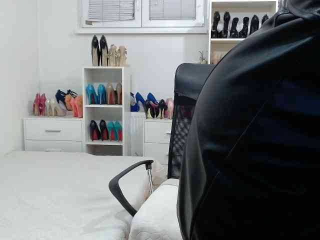 MisstressSabi webcam