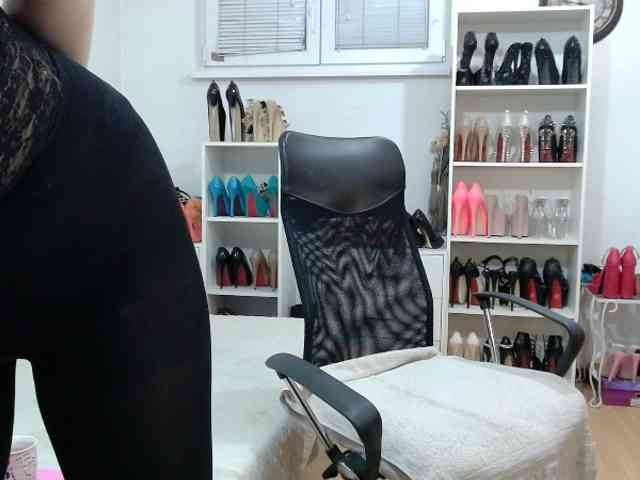 MisstressSabi webcam