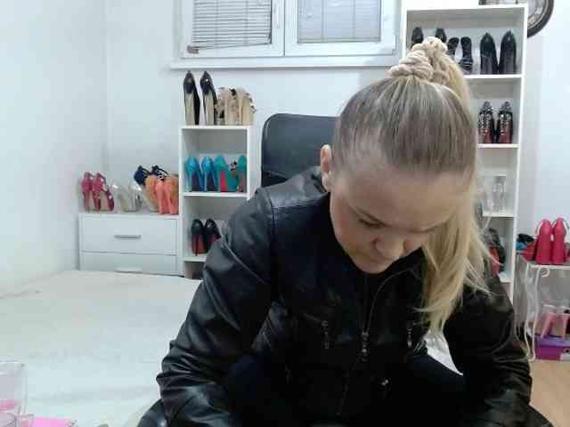 MisstressSabi webcam