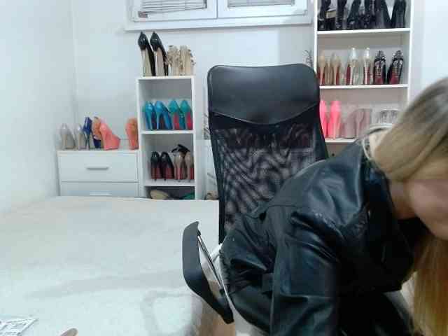 MisstressSabi webcam