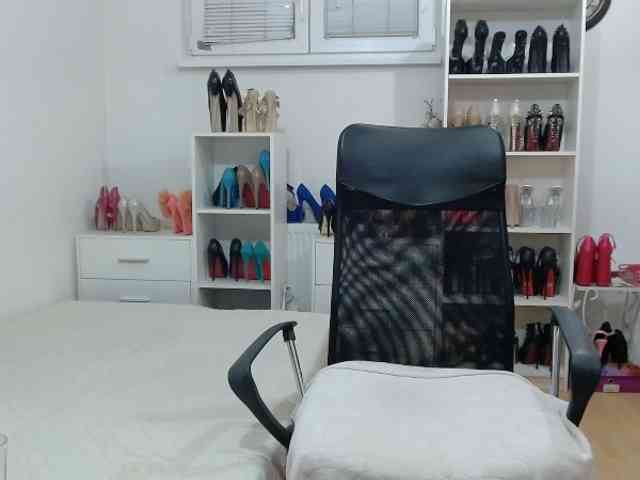 MisstressSabi webcam