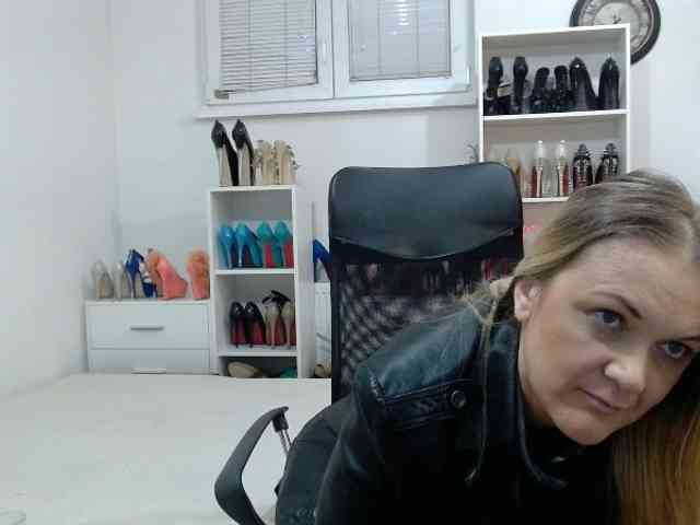 MisstressSabi webcam